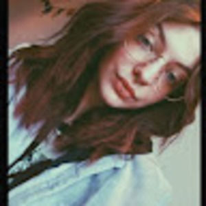 Meet your Posher, Chloe